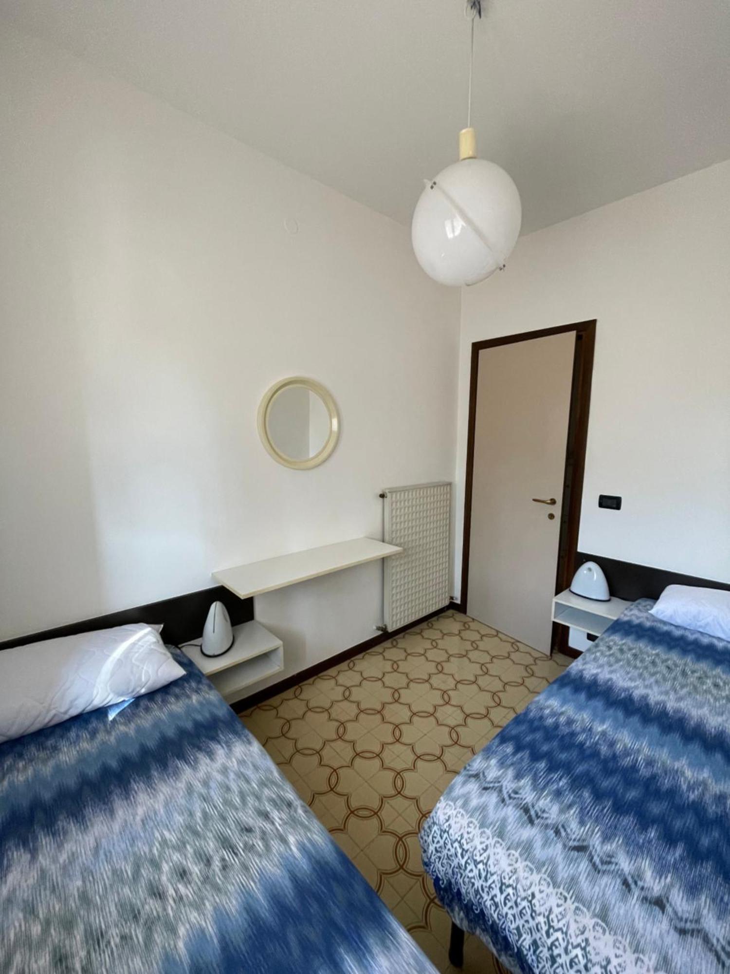 Nico'S Apartment Peschiera del Garda Chambre photo